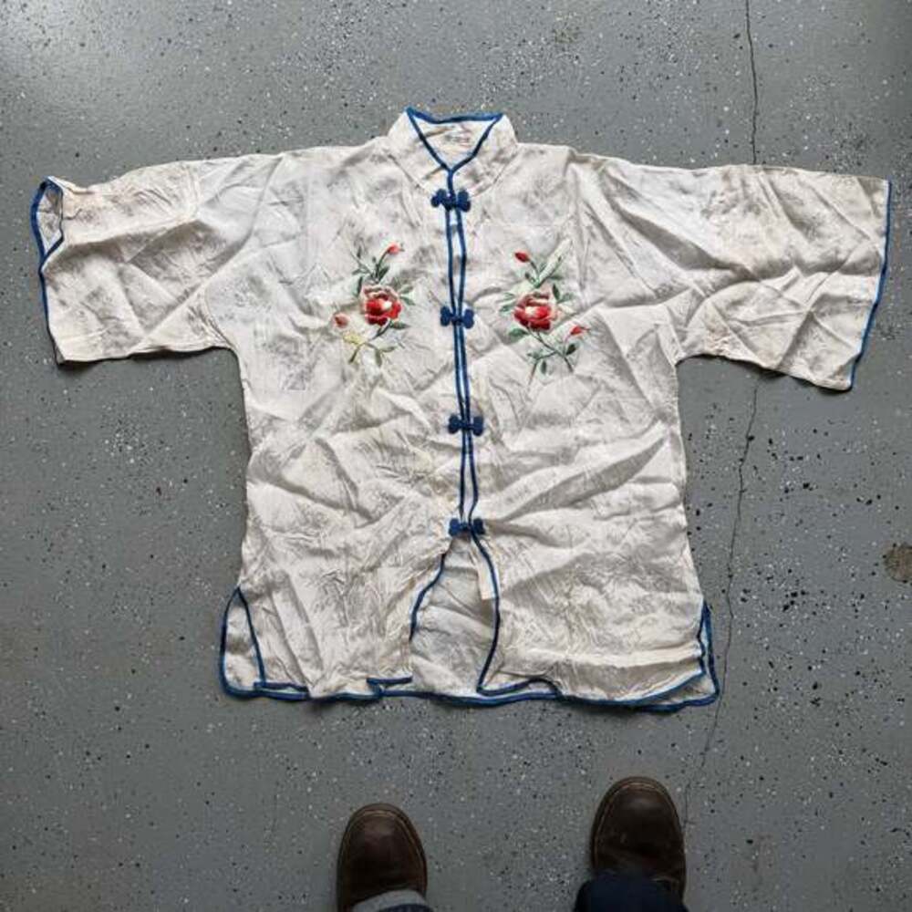 Vintage Hand Embroidered Japanese Floral Mandarin Collar Blouse Top Size Large